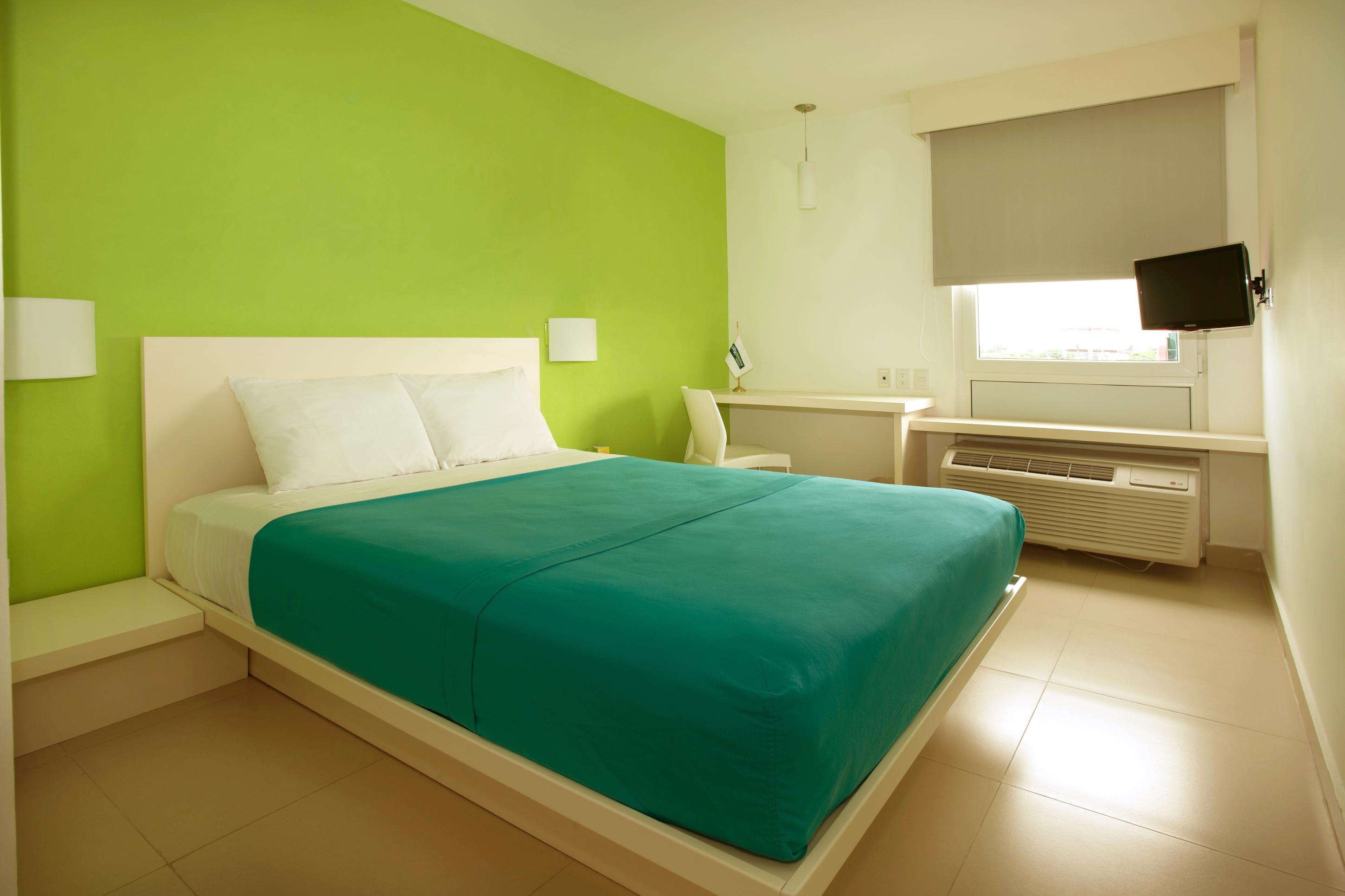 Express Junior Aeropuerto 3*