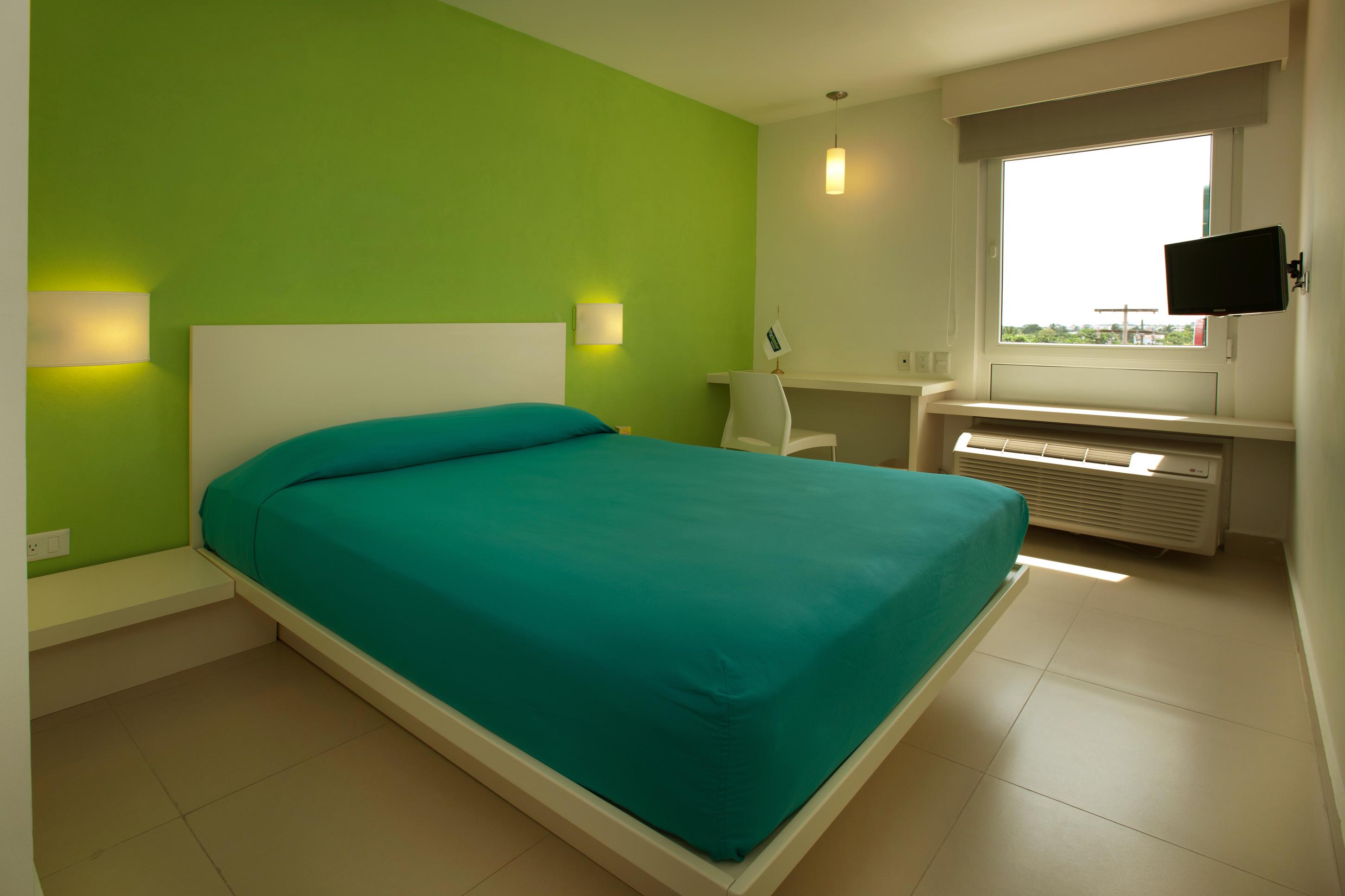 Hotel Express Junior Aeropuerto