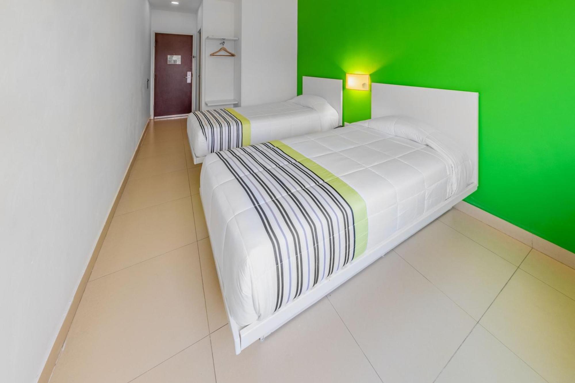 Express Junior Aeropuerto Hotel